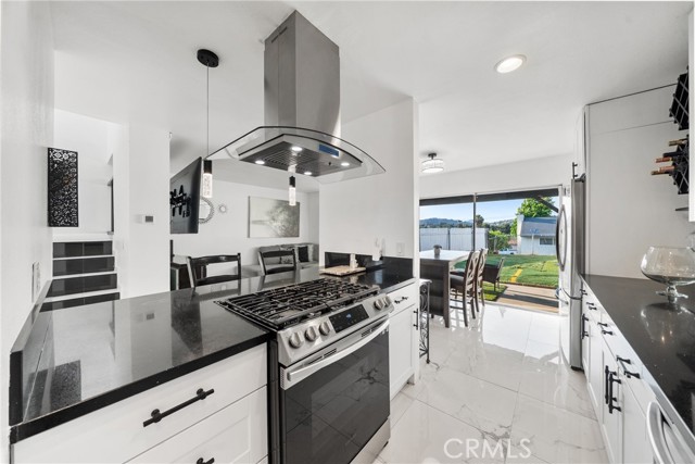 8804 Terrarama Avenue, Spring Valley CA: https://media.crmls.org/medias/811bd00a-c72d-4234-a72a-4aeefeffde87.jpg
