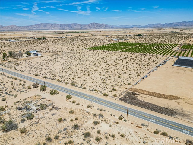 34700 Rabbit Springs Road, Lucerne Valley CA: https://media.crmls.org/medias/811c8eba-e53d-49f6-abf2-cebf13eeab30.jpg