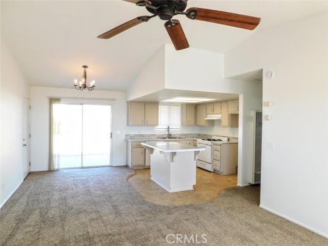 Detail Gallery Image 5 of 19 For 5384 Morongo Rd, Twentynine Palms,  CA 92277 - 2 Beds | 1 Baths