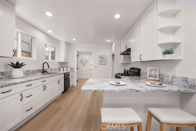 Detail Gallery Image 2 of 34 For 201 S Melrose, Placentia,  CA 92870 - – Beds | – Baths