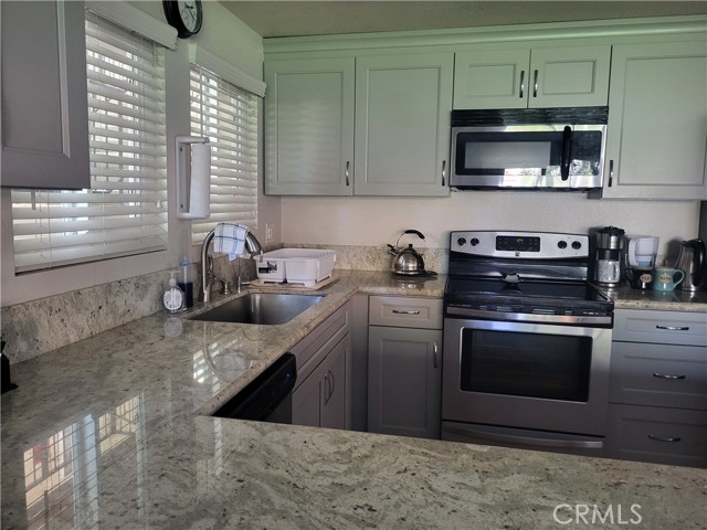 Detail Gallery Image 18 of 22 For 2177 via Puerta a,  Laguna Woods,  CA 92637 - 2 Beds | 2 Baths
