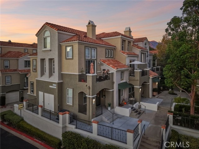 Front Image Thumbnail for CROC25264418