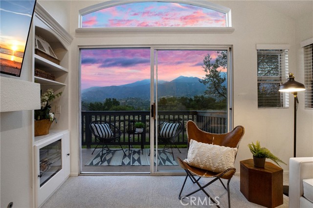 37 Lobelia, Rancho Santa Margarita CA: https://media.crmls.org/medias/811ee799-3da3-4404-ae3a-19efc4210f77.jpg