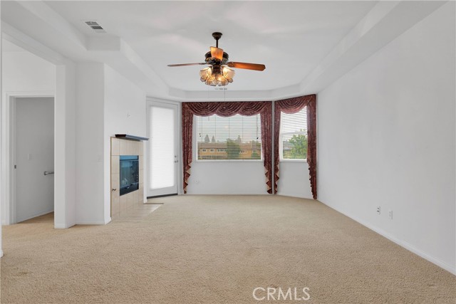 34113 Castle Pines Drive, Yucaipa CA: https://media.crmls.org/medias/811ef25d-30e9-4b62-a070-eacda1e51961.jpg