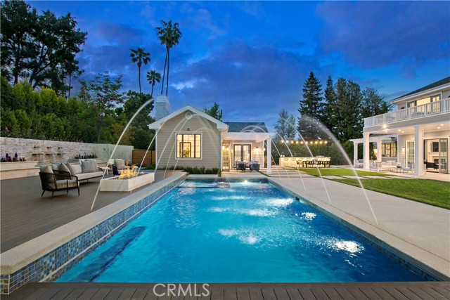 Detail Gallery Image 13 of 56 For 4509 Noeline Ave, Encino,  CA 91436 - 6 Beds | 6/1 Baths