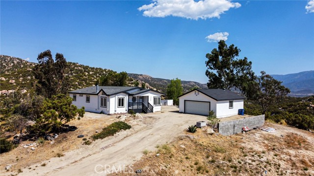 Detail Gallery Image 3 of 39 For 47800 Secret Falls Rd, Aguanga,  CA 92536 - 3 Beds | 2 Baths