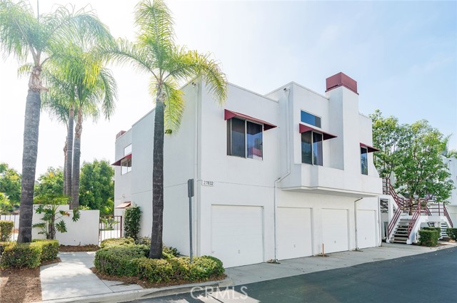 27832 Emerald, Mission Viejo CA: https://media.crmls.org/medias/812052aa-49e3-4307-b402-895a7902f603.jpg
