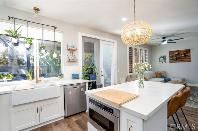 Detail Gallery Image 11 of 50 For 43043 Camino Caruna, Temecula,  CA 92592 - 5 Beds | 2/1 Baths