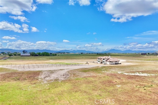 50645 Lockwood Road, Lockwood CA: https://media.crmls.org/medias/8121683a-3233-4fa2-8a49-4fb6c304f667.jpg