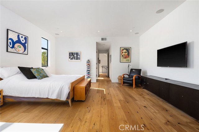 3660 Beethoven Street, Los Angeles CA: https://media.crmls.org/medias/81218ee4-9cc4-411d-ab3b-d0278c96b2b5.jpg