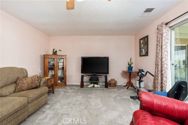 Detail Gallery Image 17 of 41 For 3298 N Zediker Ave, Sanger,  CA 93657 - 3 Beds | 2 Baths