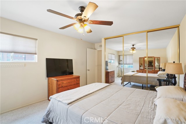 Detail Gallery Image 14 of 24 For 19216 Hamlin St #1,  Reseda,  CA 91335 - 3 Beds | 2 Baths