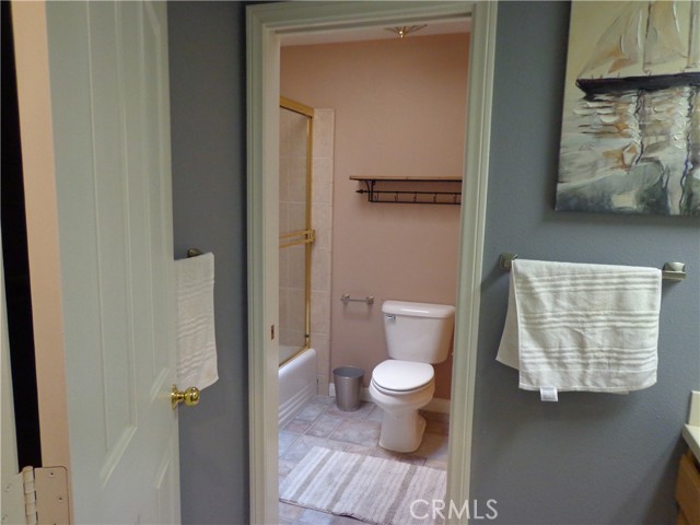 Detail Gallery Image 19 of 34 For 26223 Fleet Ln, Helendale,  CA 92342 - 3 Beds | 2/1 Baths