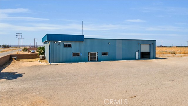 Image 3 of 27 For 19901 Neuralia Road