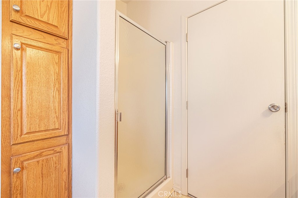 https://media.crmls.org/medias/8122d0f0-39b2-4118-9e88-c790eebddb71.jpg?preset=X-Large