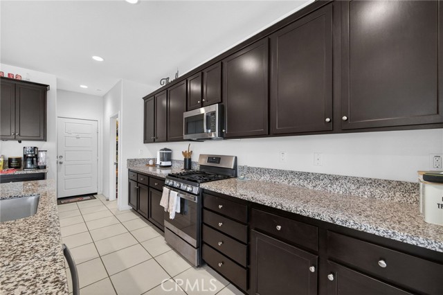 Detail Gallery Image 15 of 63 For 6007 Sierra Place, Banning,  CA 92220 - 4 Beds | 2 Baths