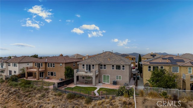 16219 Skyridge Drive, Riverside CA: https://media.crmls.org/medias/8123a20e-fd38-4df0-9626-a24ce251247e.jpg