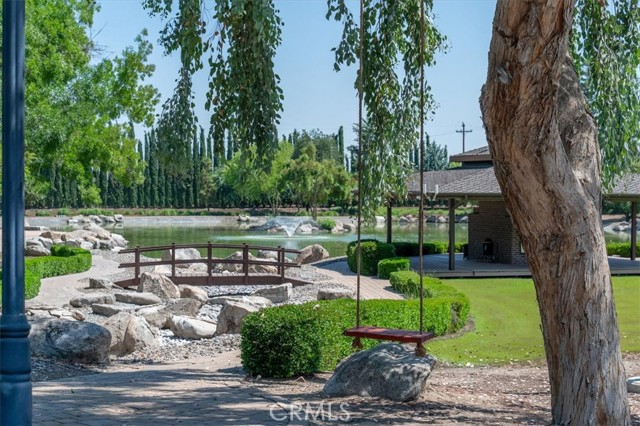 13715 E Nebraska Avenue, Kingsburg CA: https://media.crmls.org/medias/8123da18-19a4-43de-8469-d44ac005d210.jpg