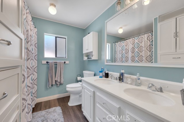 24425 Woolsey Canyon Road, West Hills CA: https://media.crmls.org/medias/81244921-e035-4c11-a1e9-1337d7202d29.jpg
