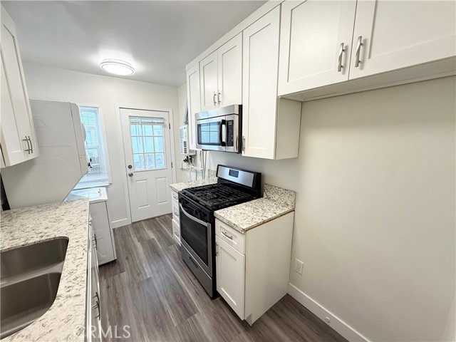 Detail Gallery Image 5 of 15 For 641 W Glenoaks Bld a,  Glendale,  CA 91202 - 1 Beds | 1 Baths