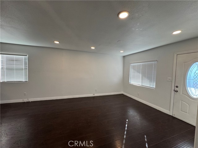 Detail Gallery Image 17 of 22 For 847 W Gage Ave, Los Angeles,  CA 90044 - 3 Beds | 2 Baths