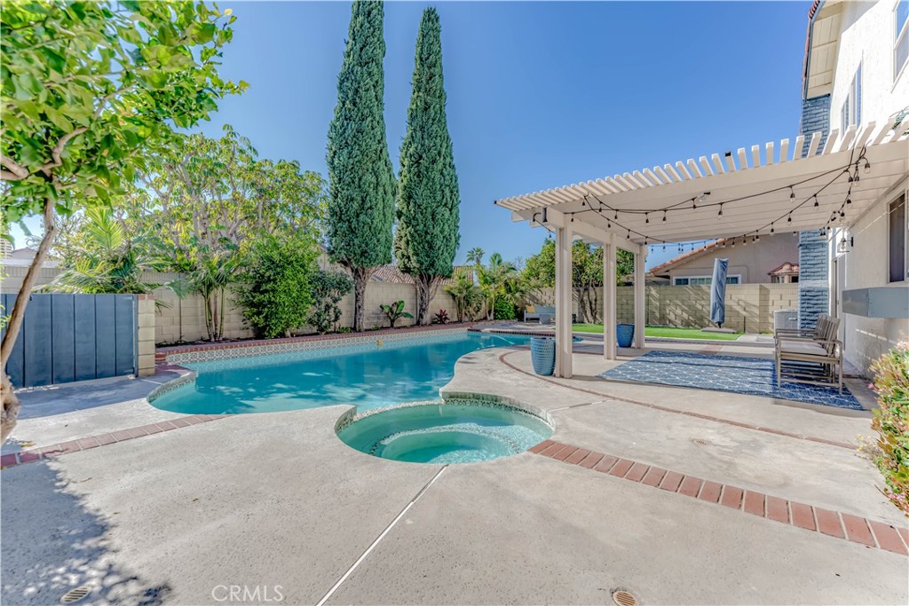 9604 Newfame Circle