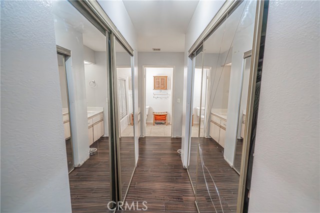 Detail Gallery Image 24 of 42 For 15543 Dearborn, North Hills,  CA 91343 - 4 Beds | 2 Baths