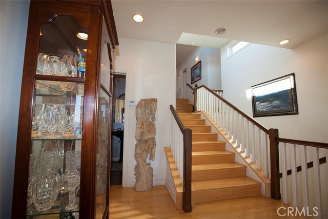 Detail Gallery Image 11 of 55 For 20700 Rockpoint Way, Malibu,  CA 90265 - 4 Beds | 3/1 Baths