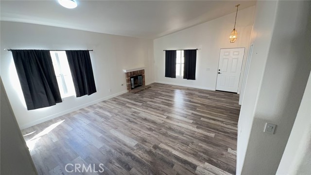 Detail Gallery Image 6 of 43 For 32440 Samuel Ave, Lake Elsinore,  CA 92587 - 4 Beds | 2/1 Baths
