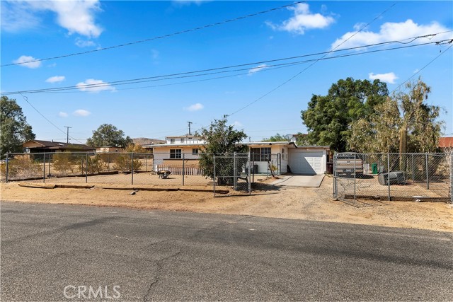 Detail Gallery Image 5 of 29 For 61978 Aster Pl, Joshua Tree,  CA 92252 - 3 Beds | 2 Baths