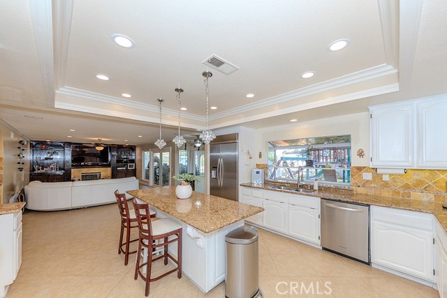 Detail Gallery Image 14 of 40 For 20475 via Infanta, Yorba Linda,  CA 92887 - 4 Beds | 3 Baths