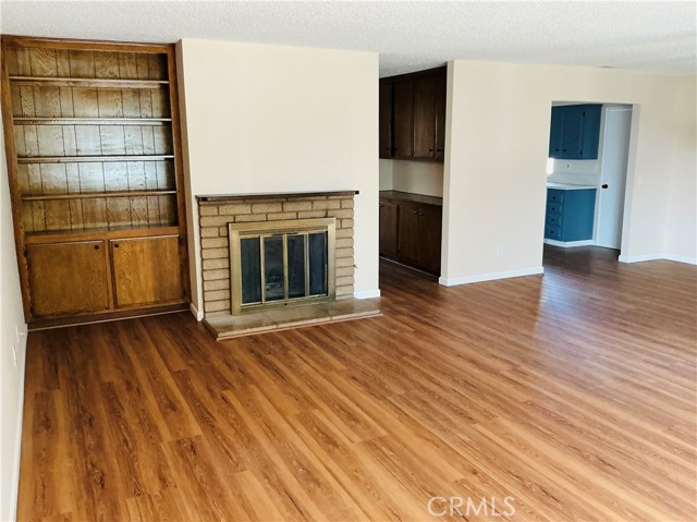 Detail Gallery Image 6 of 14 For 1126 Lucerne, Hemet,  CA 92543 - 2 Beds | 2 Baths