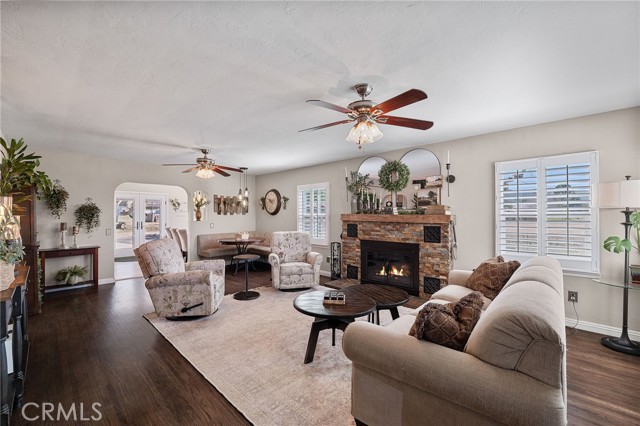 Image 3 of 56 For 40178 High  