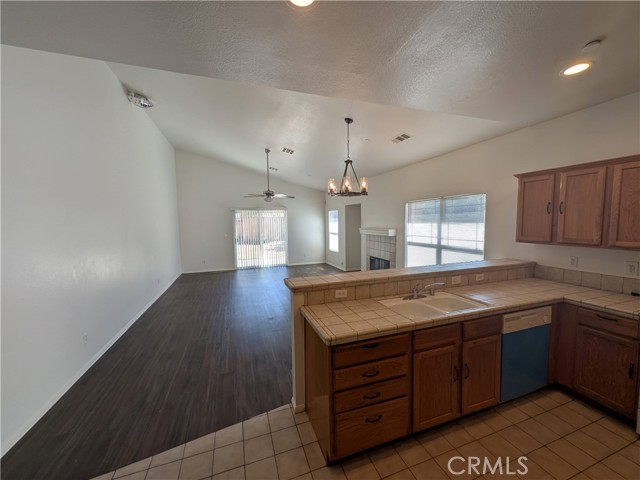 Detail Gallery Image 10 of 27 For 7453 Marshall Ct, Highland,  CA 92346 - 4 Beds | 2 Baths