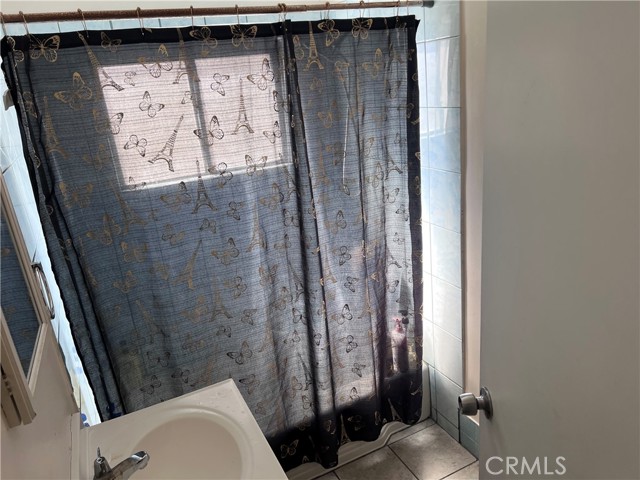 Detail Gallery Image 13 of 20 For 9710 San Miguel, South Gate,  CA 90280 - 2 Beds | 1 Baths