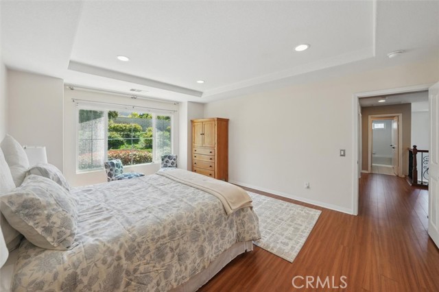 Detail Gallery Image 5 of 50 For 19540 Ellis Henry Ct, Newhall,  CA 91321 - 5 Beds | 3 Baths