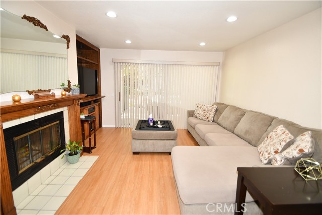 Detail Gallery Image 8 of 31 For 22220 S Vermont Ave #101,  Torrance,  CA 90502 - 2 Beds | 2 Baths