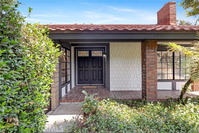 Detail Gallery Image 4 of 36 For 99 Village Loop Rd, Phillips Ranch,  CA 91766 - 4 Beds | 2 Baths