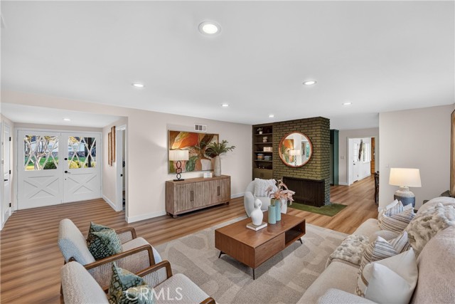 3412 North San Joaquin photo 4