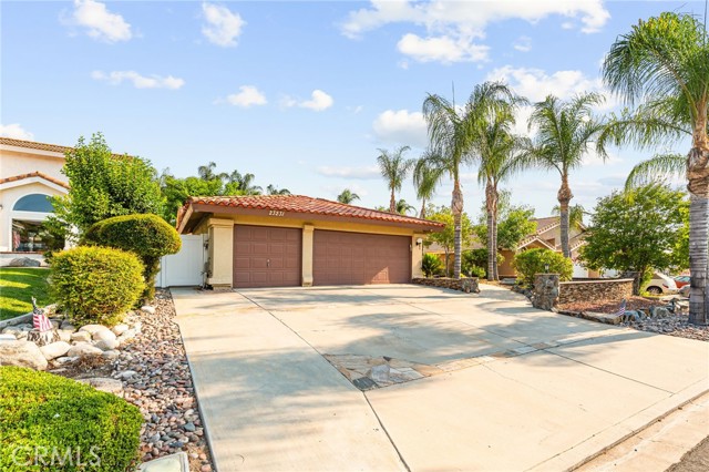 Detail Gallery Image 7 of 62 For 23231 Canyon Lake Dr, Canyon Lake,  CA 92587 - 3 Beds | 2 Baths