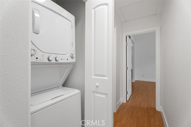 89 Alberti Aisle, Irvine CA: https://media.crmls.org/medias/812e1e62-631a-4362-8ddc-2809cd93ecc6.jpg
