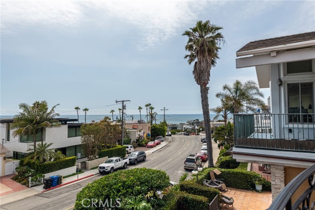 2130 Monterey Boulevard, Hermosa Beach, California 90254, 5 Bedrooms Bedrooms, ,5 BathroomsBathrooms,Residential,Sold,Monterey,SB23105590