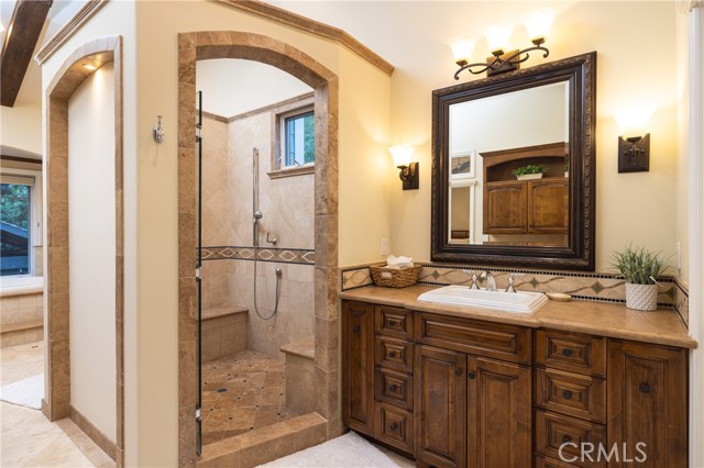 Detail Gallery Image 19 of 36 For 25862 Pecos Rd, Laguna Hills,  CA 92653 - 5 Beds | 4/1 Baths