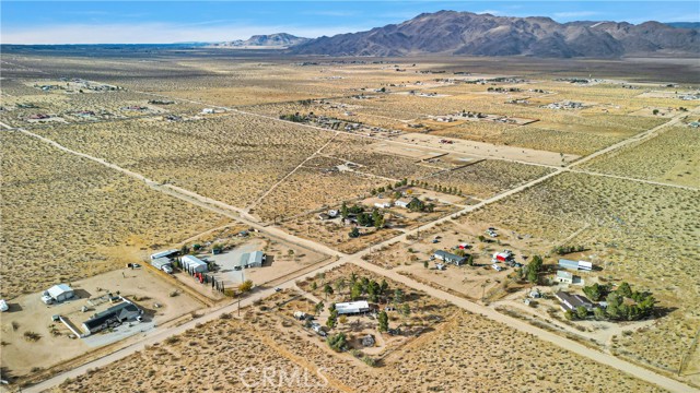 Detail Gallery Image 37 of 45 For 9475 Willow Wells Ave, Lucerne Valley,  CA 92356 - 3 Beds | 2 Baths