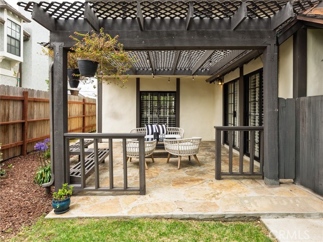 502 Washington Street, El Segundo CA: https://media.crmls.org/medias/812f54e4-c2bc-4179-8929-ec8d588c80a4.jpg