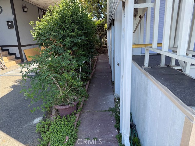 1527 S Standard, Santa Ana CA: https://media.crmls.org/medias/812f789f-0ee8-4626-b76e-db2506f0423c.jpg