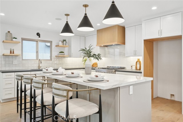 Detail Gallery Image 12 of 31 For 1147 Charleston, Costa Mesa,  CA 92626 - 4 Beds | 2 Baths