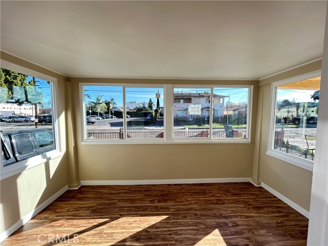 Detail Gallery Image 8 of 13 For 201 S Rose Ave, Compton,  CA 90221 - 2 Beds | 1 Baths