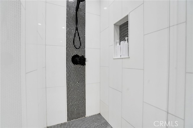Detail Gallery Image 23 of 73 For 5601 Mountain View Ave, Yorba Linda,  CA 92886 - 4 Beds | 3/1 Baths