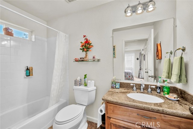 4445 Eucalyptus Avenue, Lakeport CA: https://media.crmls.org/medias/8131f6f6-be3d-4d6c-b558-ee93d35c4cc7.jpg